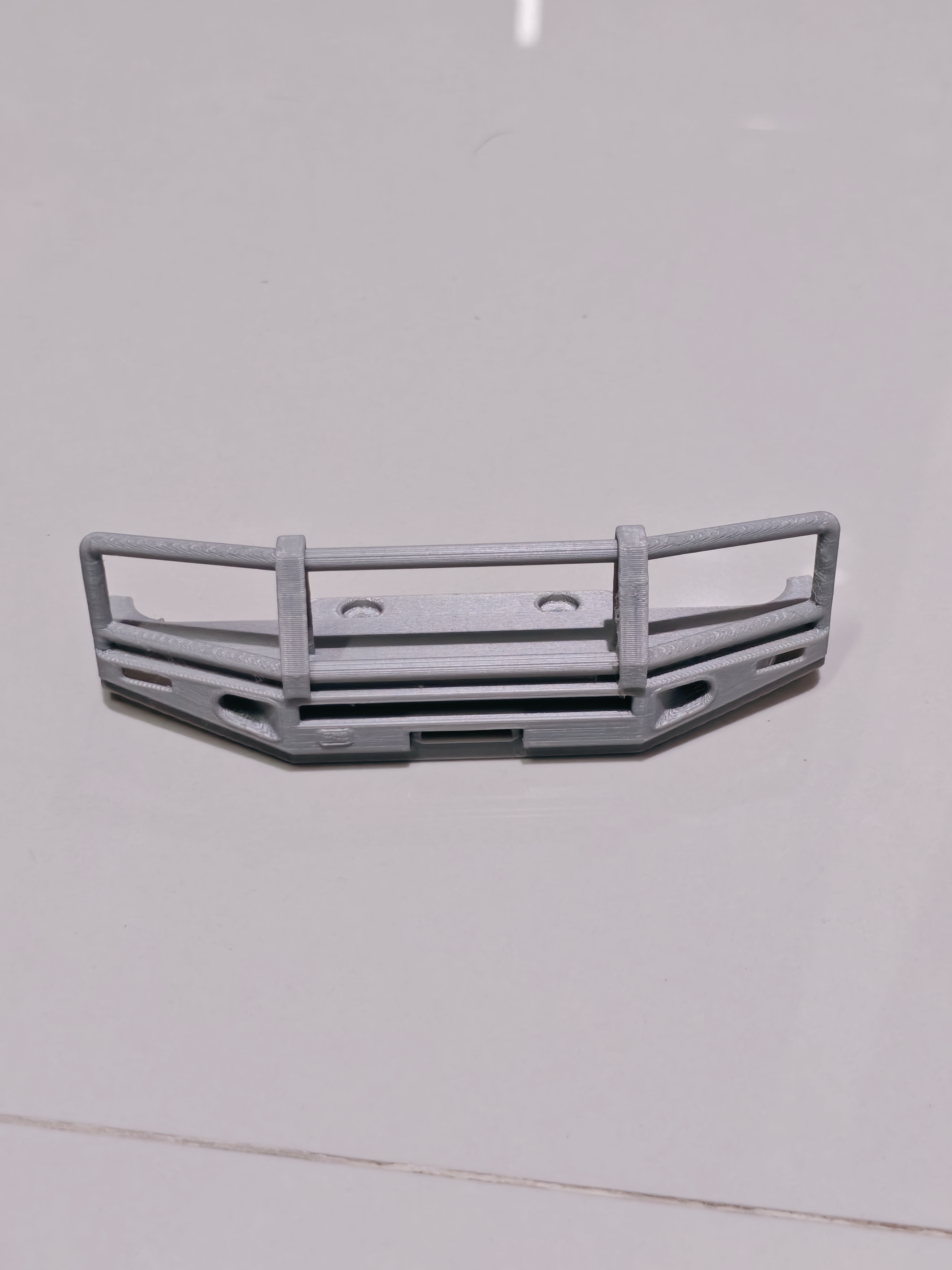Bumper depan MN82
